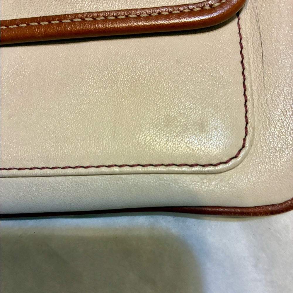 Vintage Coach Hampton Large Wristlet - Picture 8 of 8